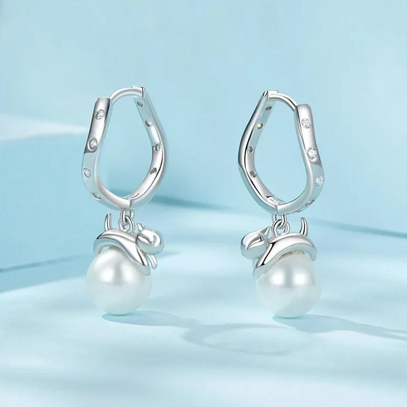 (image for) PANDORA Style Cat Shell Earrings - SCE1692 - View 3