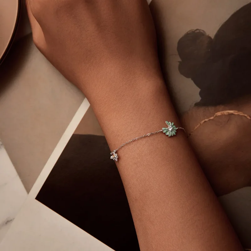(image for) PANDORA Style Daisy Bee Bracelet - SCB270 - View 4
