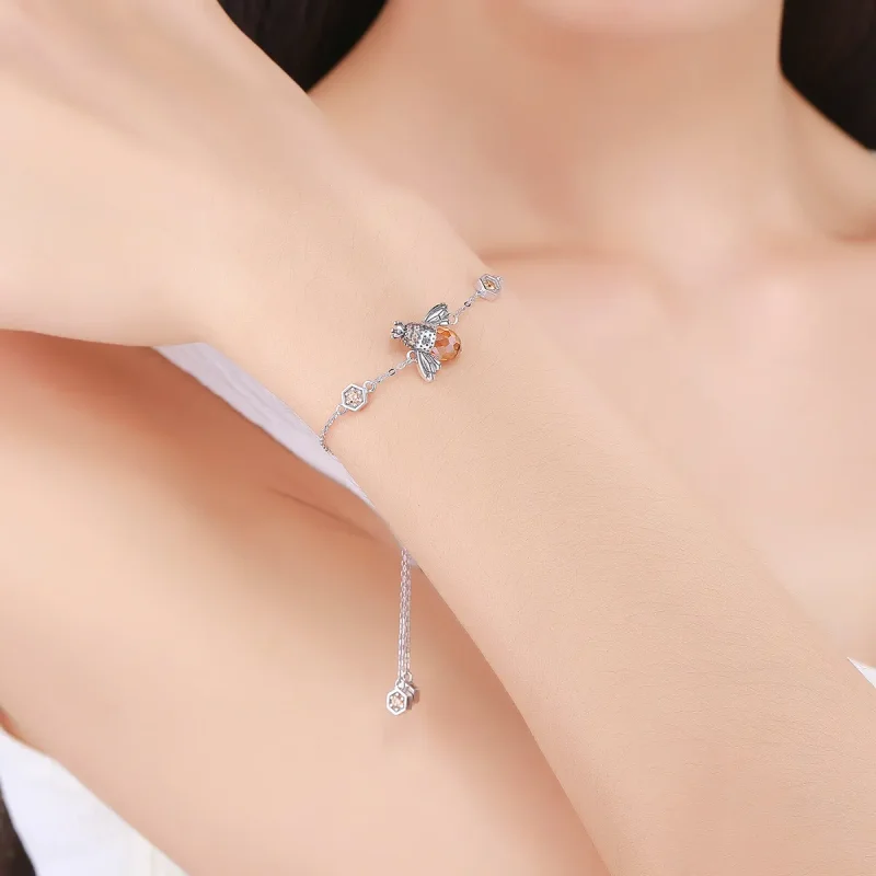 (image for) Pandora Style Silver Dancing Bee Slider Bracelet - SCB043 - View 2
