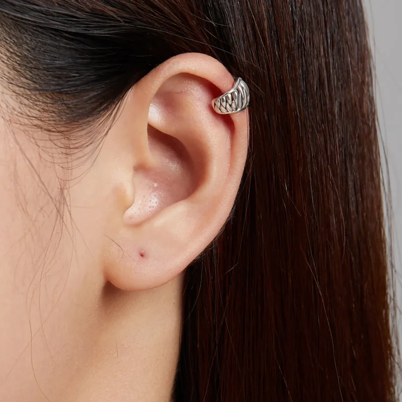 (image for) Pandora Style Beast Tooth Ear clip - SCE1203 - View 5
