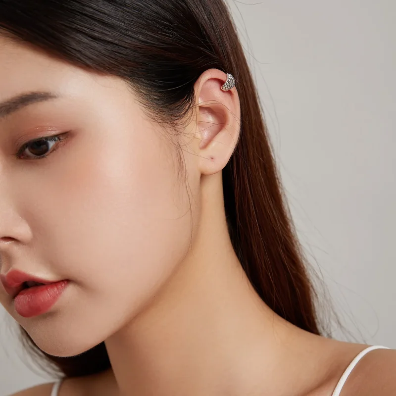 (image for) Pandora Style Beast Tooth Ear clip - SCE1203 - View 7