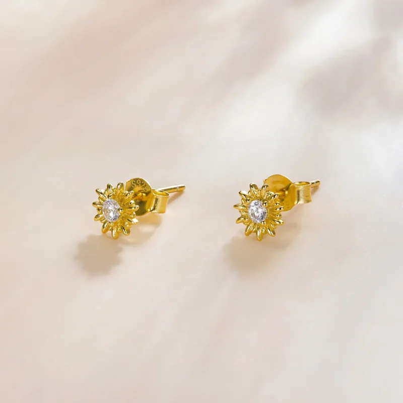 (image for) Pandora Style 18ct Gold Plated Sunflower Stud Earrings - SCE1057 - View 3