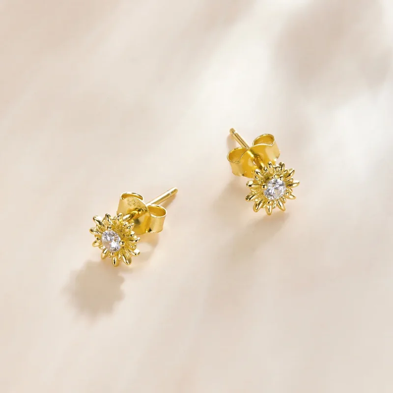 (image for) Pandora Style 18ct Gold Plated Sunflower Stud Earrings - SCE1057 - View 4