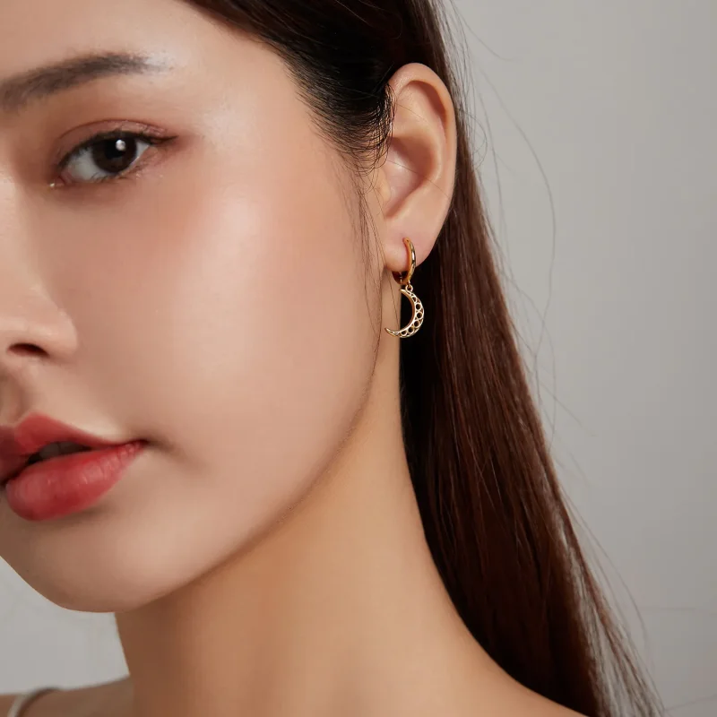 (image for) Pandora Style Minimalism - Crescent Hoop Earrings - SCE1191 - View 5