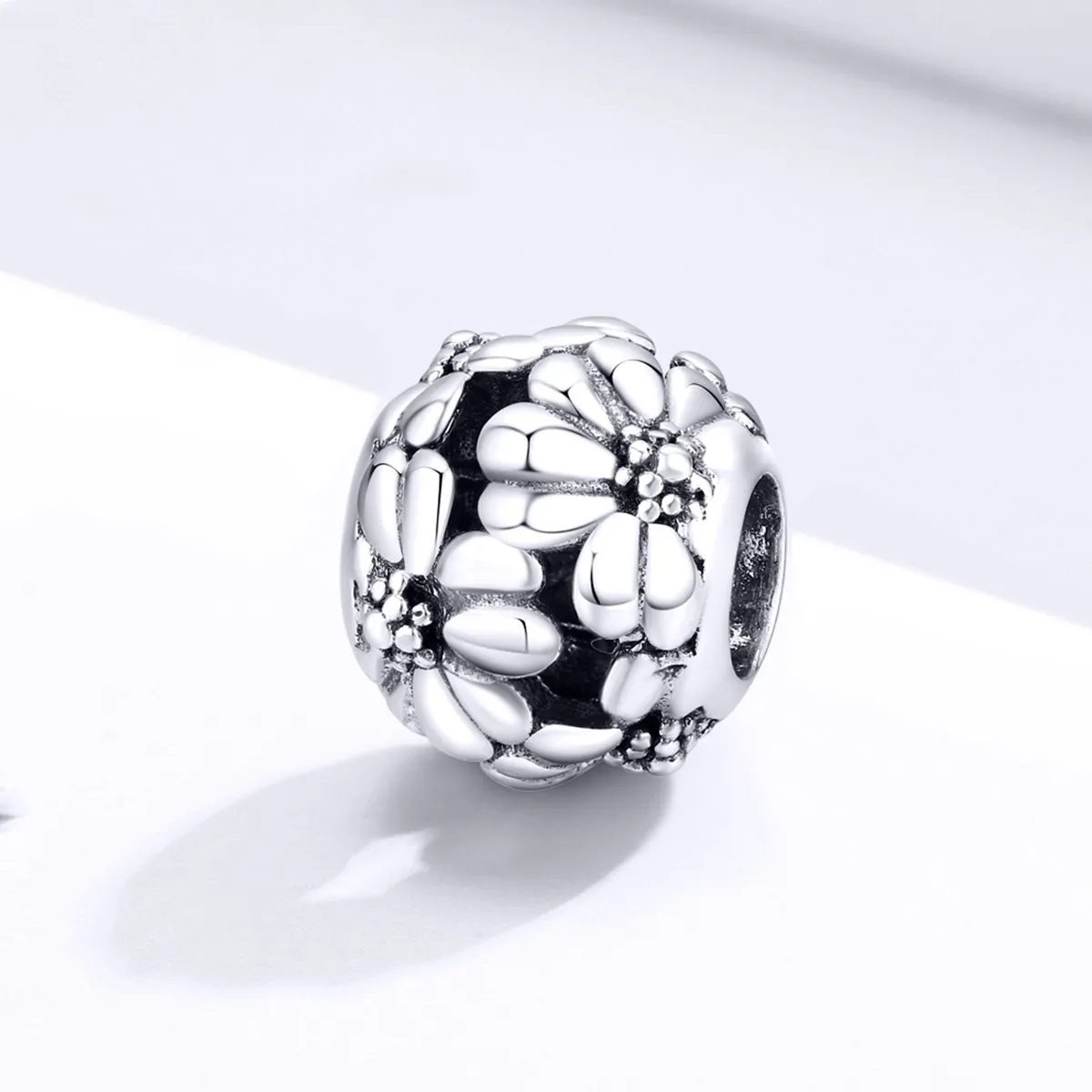 Pandora Style Silver Daisy Charm - SCC1487