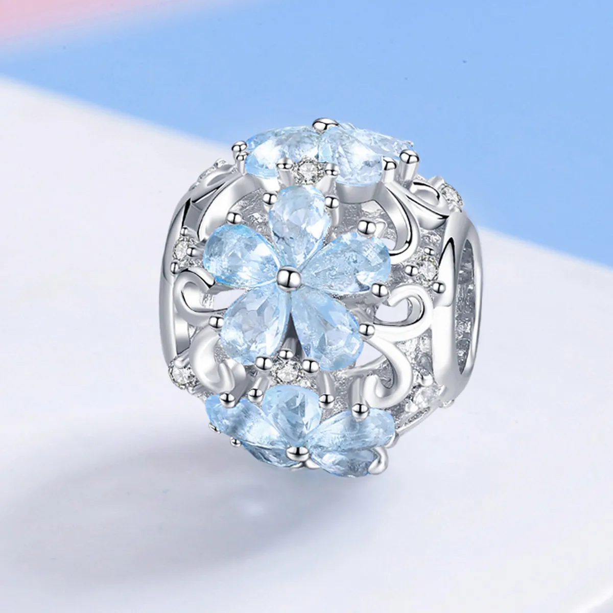 Pandora Style Silver Elegant Snowflakes Charm - SCC941