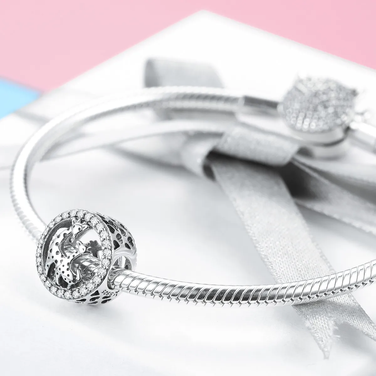 Giraffe charm for clearance pandora bracelet