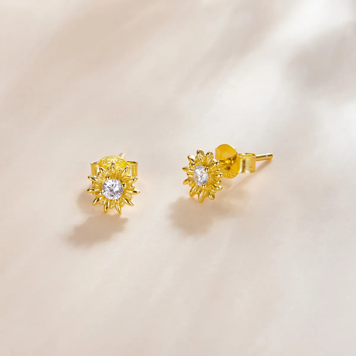 Pandora Style 18ct Gold Plated Sunflower Stud Earrings - SCE1057