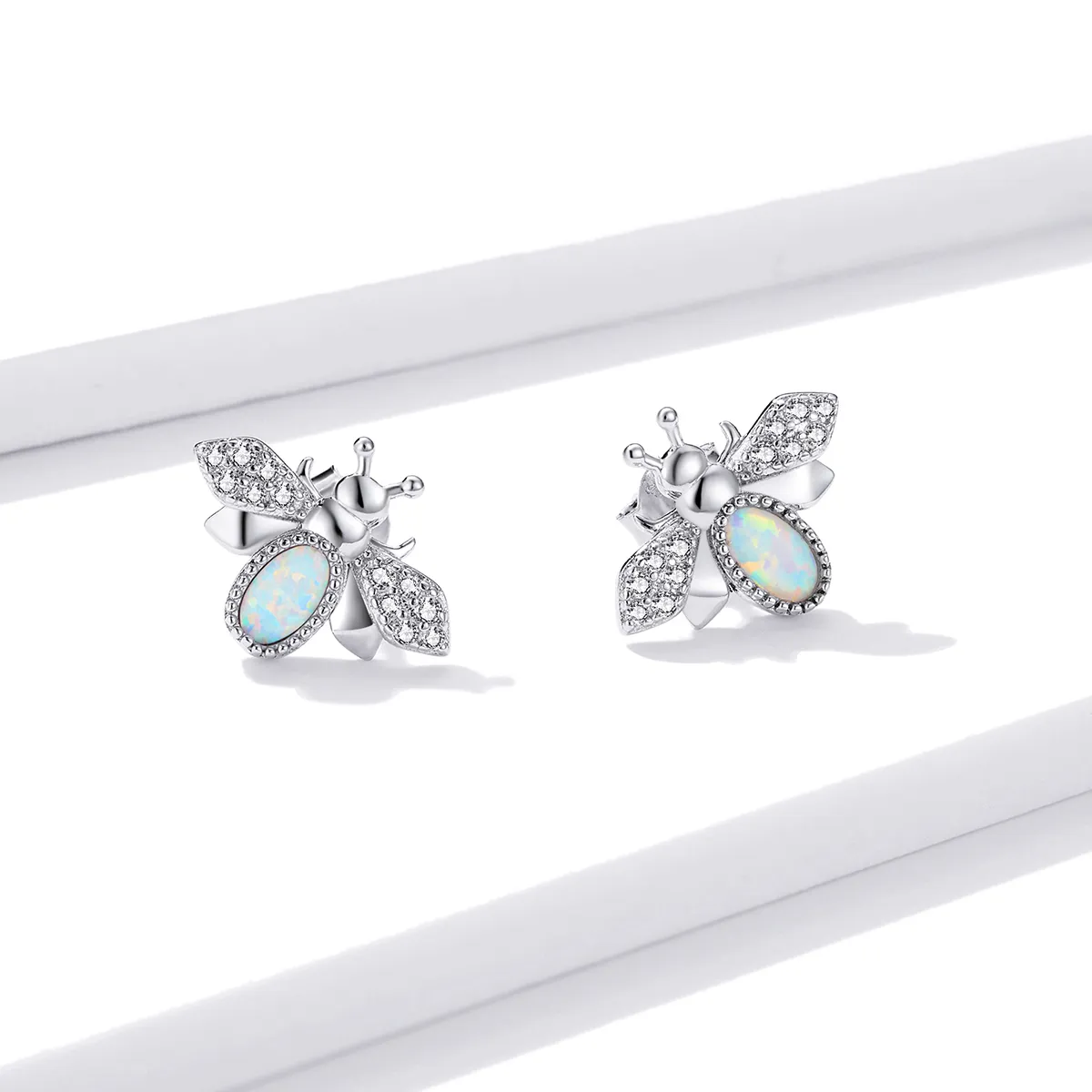 Pandora Style Silver Bee Stud Earrings - SCE1021