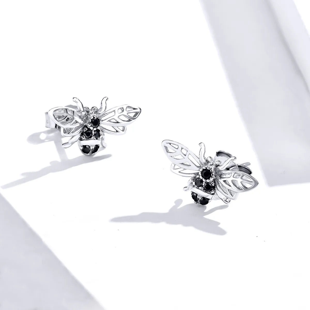 Pandora Style Silver Bee Stud Earrings - SCE846