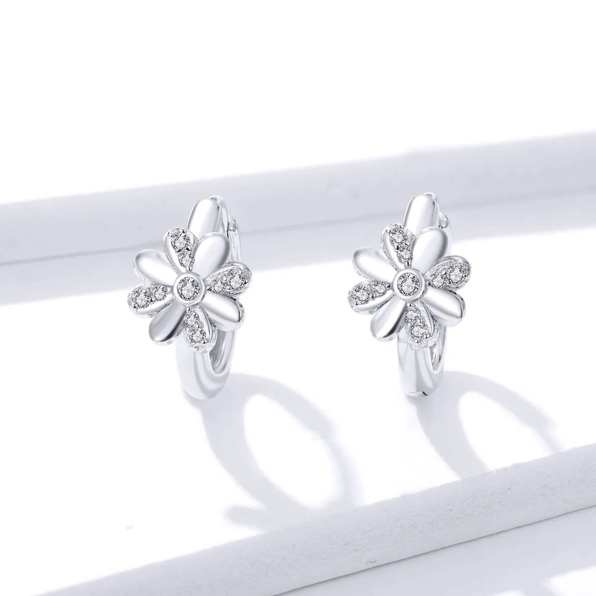 Pandora Style Silver Daisy Hoop Earrings - BSE359