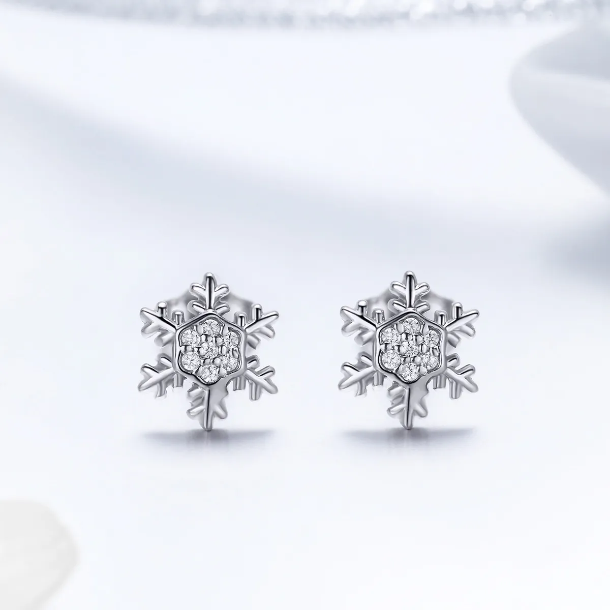 Pandora Style Silver Elegant Snowflakes Stud Earrings - BSE009