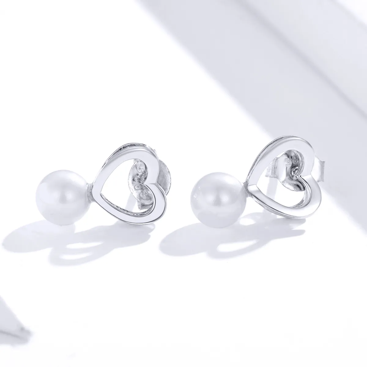 Pandora pearl on sale drop earrings