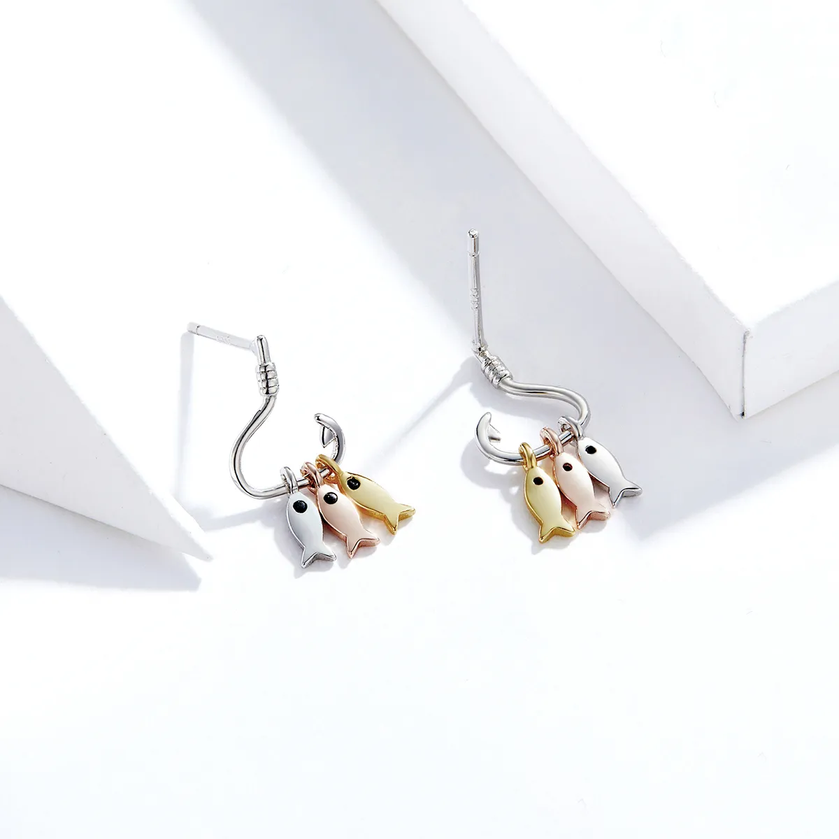 Pandora Style Three Fishes Dangle Earrings - SCE789