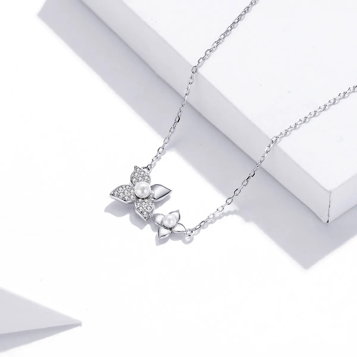 Pandora Style Silver Hydrangea Ball Pendant Necklace - SCN438