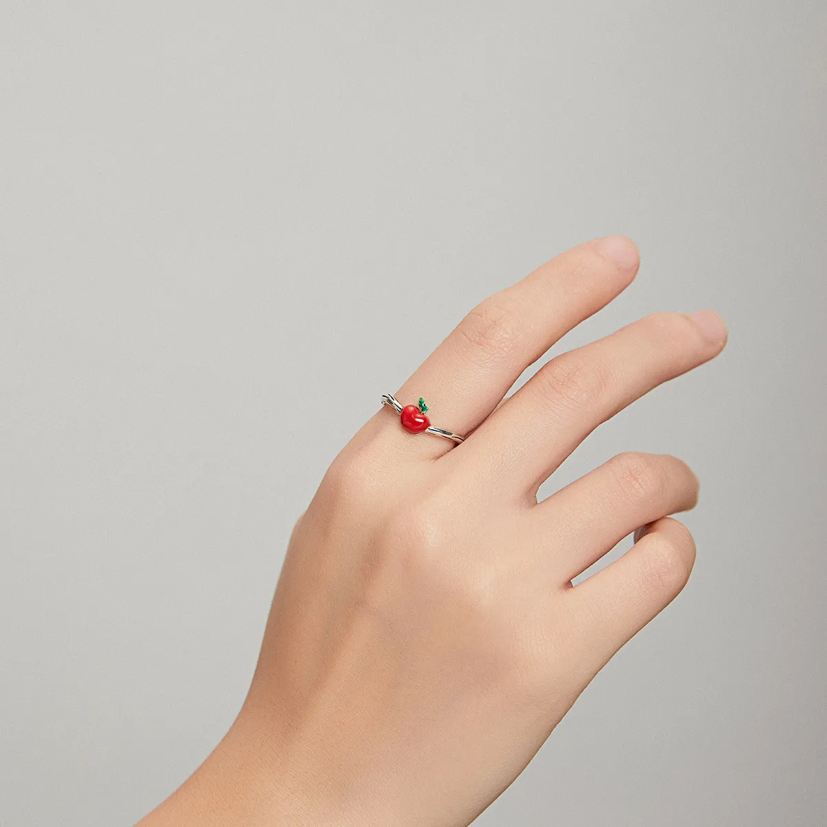Pandora Style Silver Apple Open Ring - SCR708