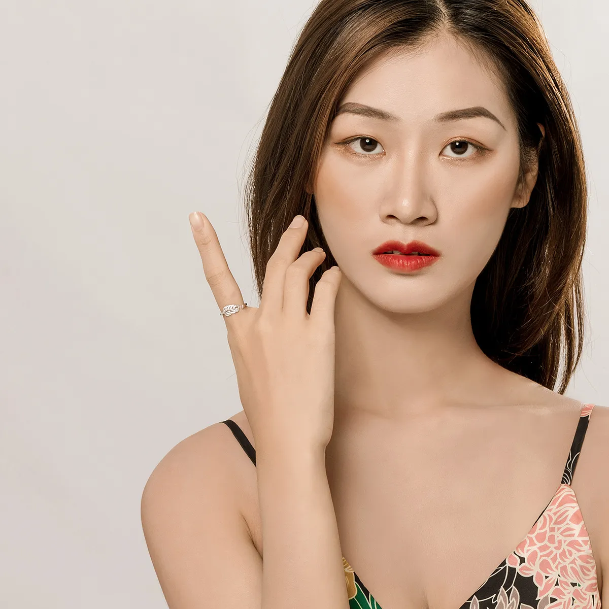 Pandora Style Silver Feather Open Ring - SCR614