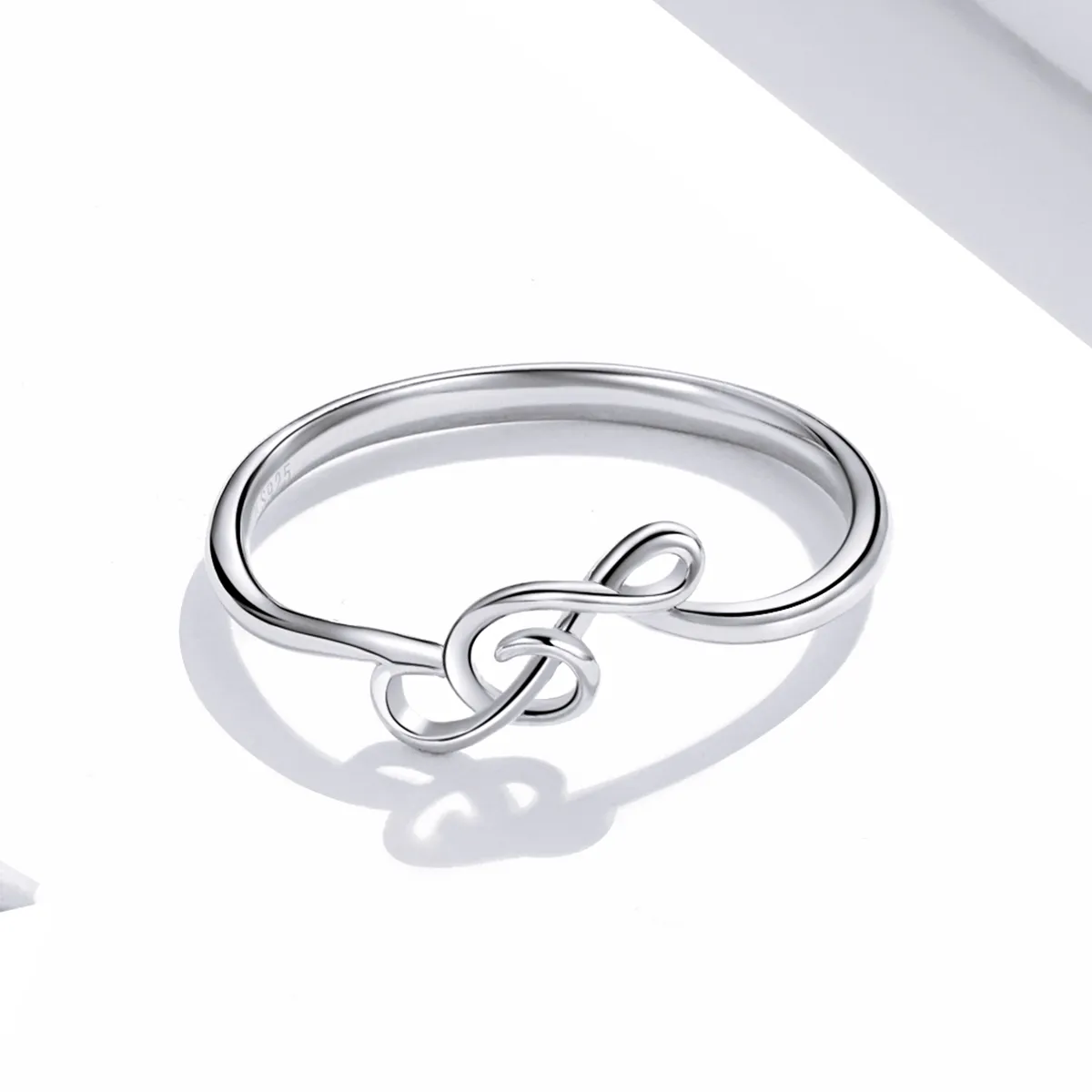 Pandora Style Silver Flowing Note Ring - SCR727