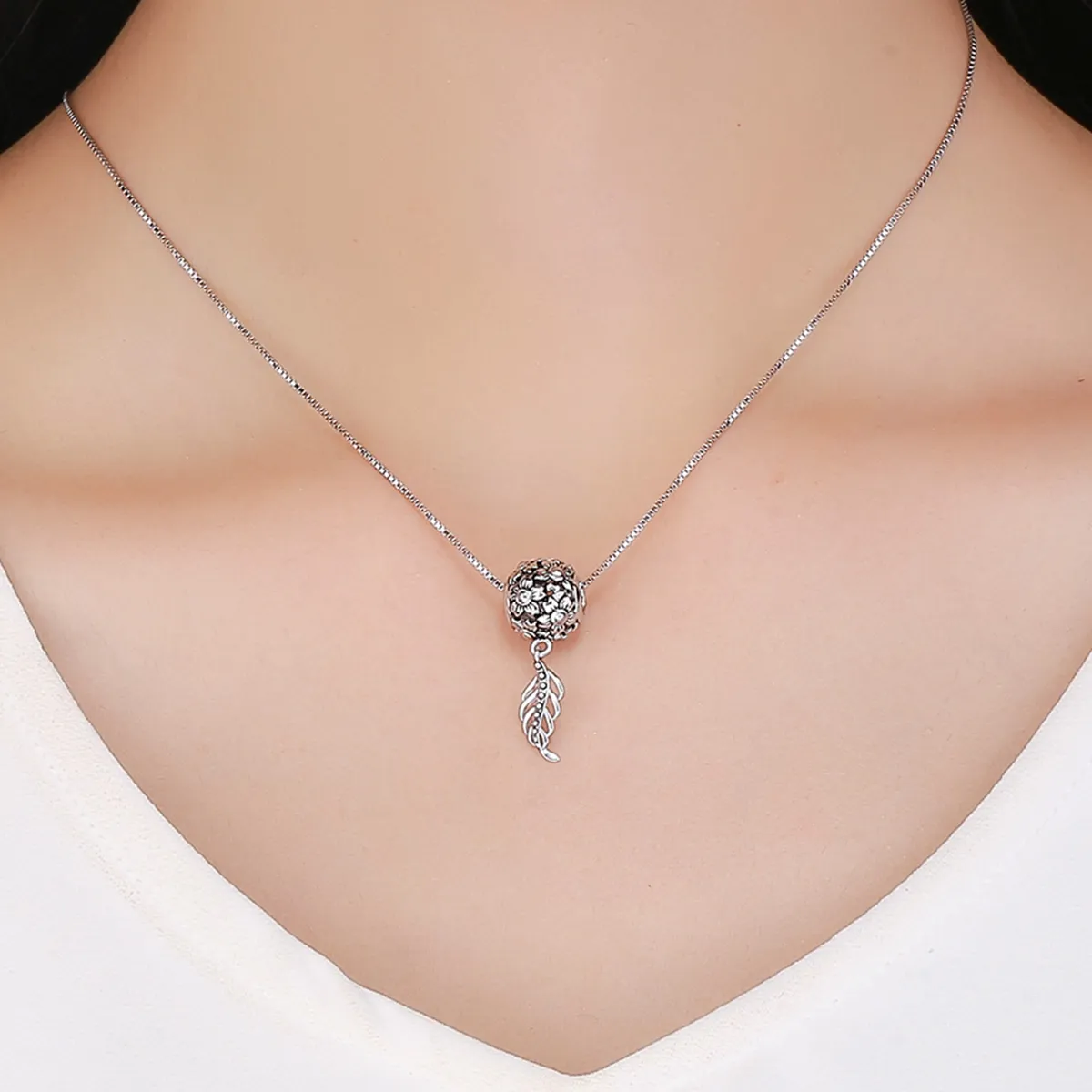 Pandora Style Flowers and Leaves Charm - SCC715