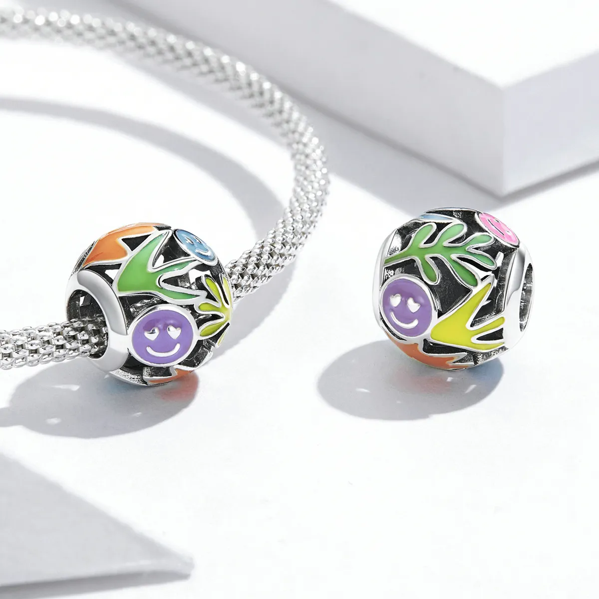 Pandora Style Grass Smiley Charm - SCC2163