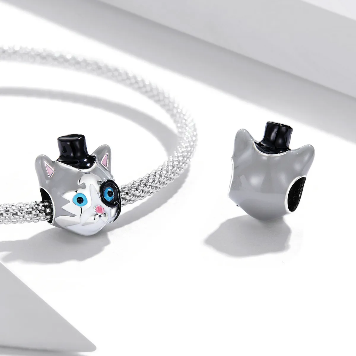 Pandora Style Magician Shorthair Cat Charm - SCC2091