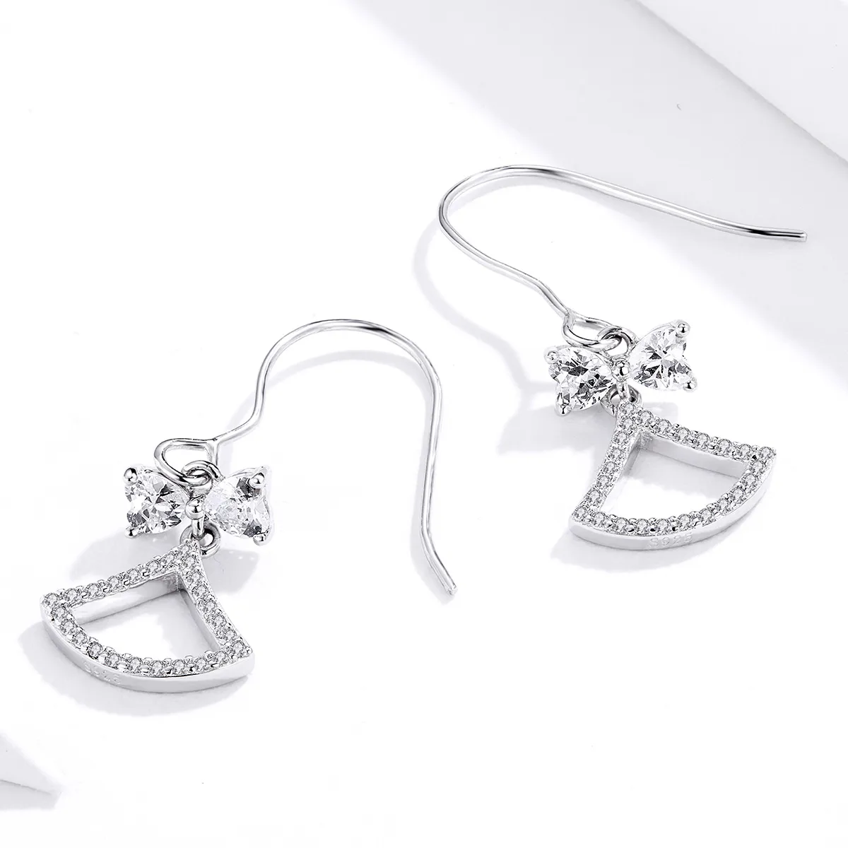 Pandora Style Bow Scalloped Hanging Earrings - BSE281