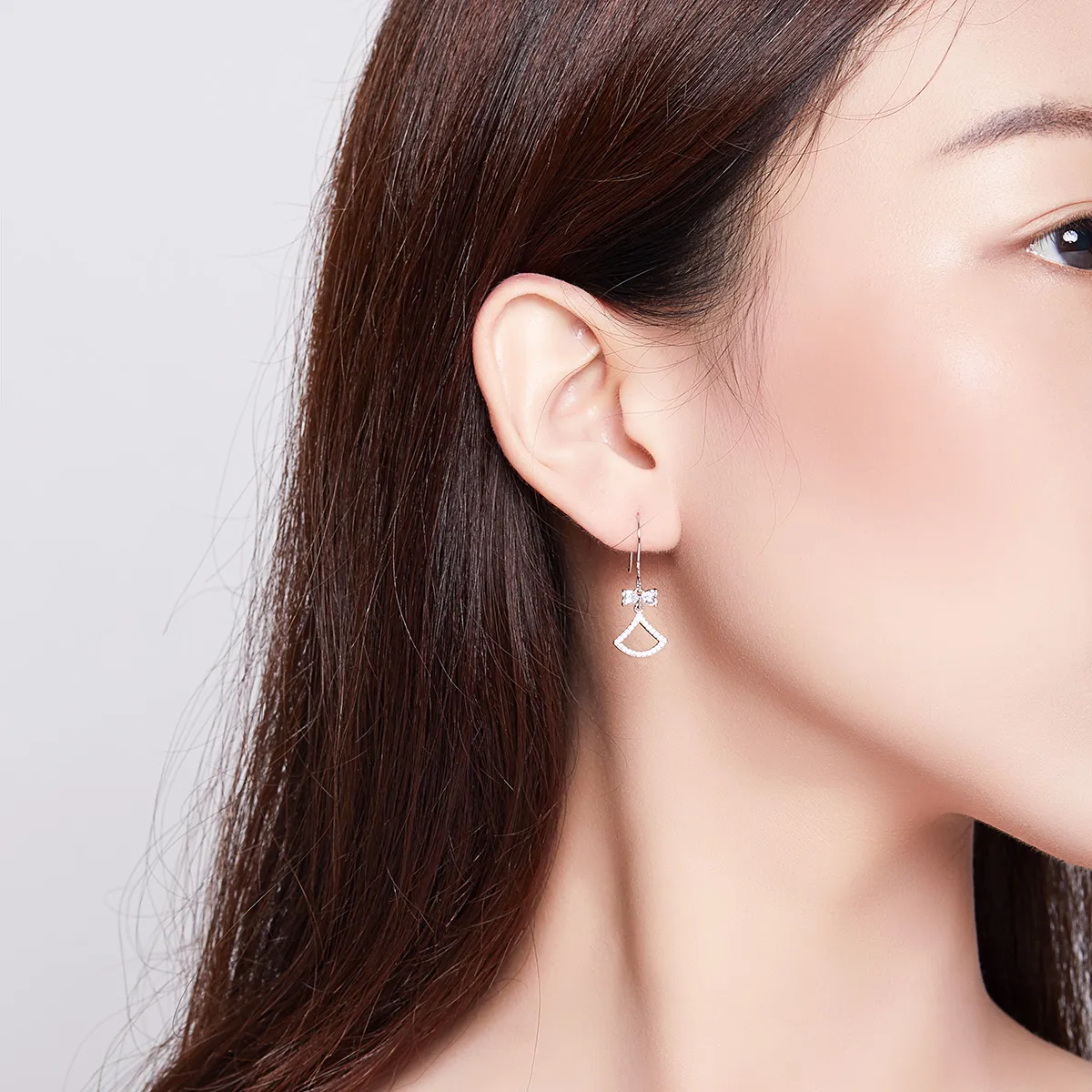 Pandora Style Bow Scalloped Hanging Earrings - BSE281
