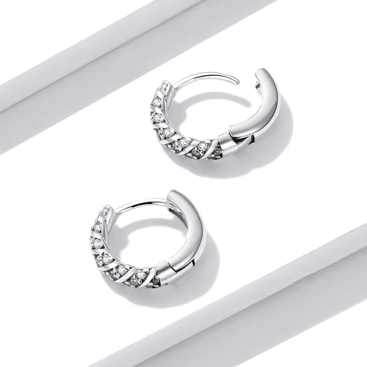 Pandora Style Elegant Woman Hoop Earrings - BSE512