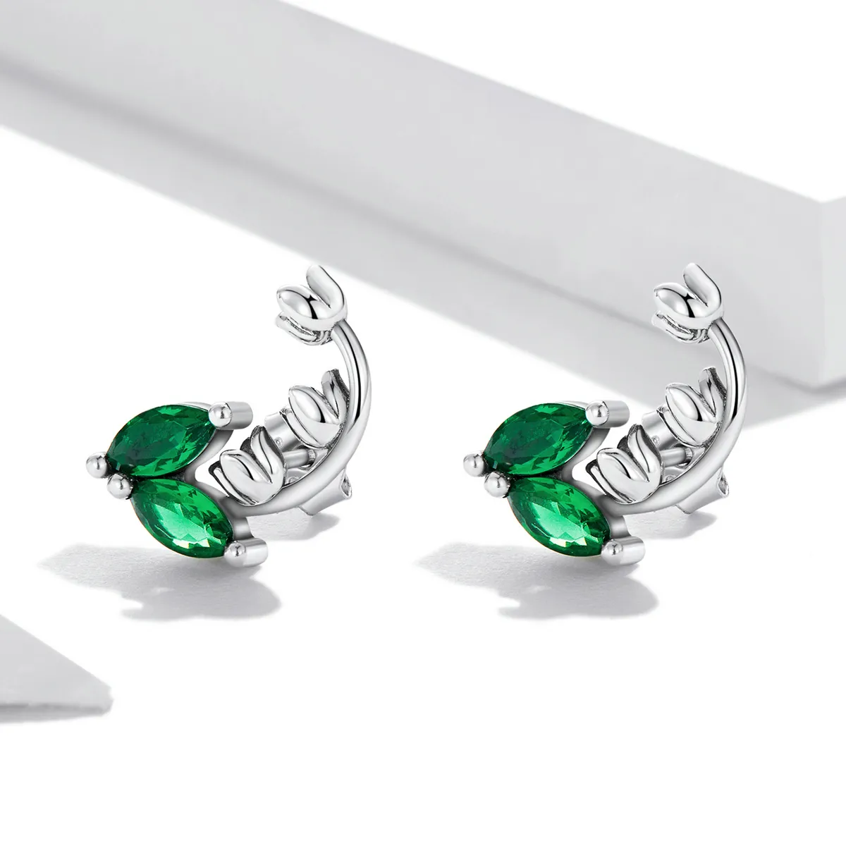 Pandora Style Bell Orchid Stud Earrings - SCE1363