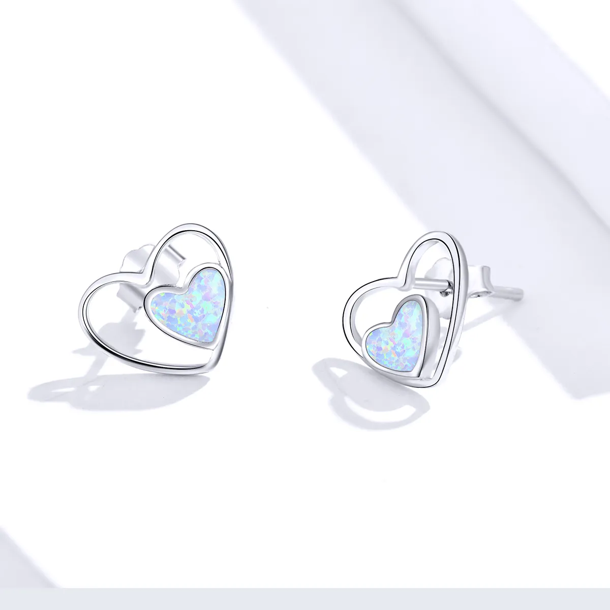 Pandora Style Heart Center Stud Earrings - SCE858