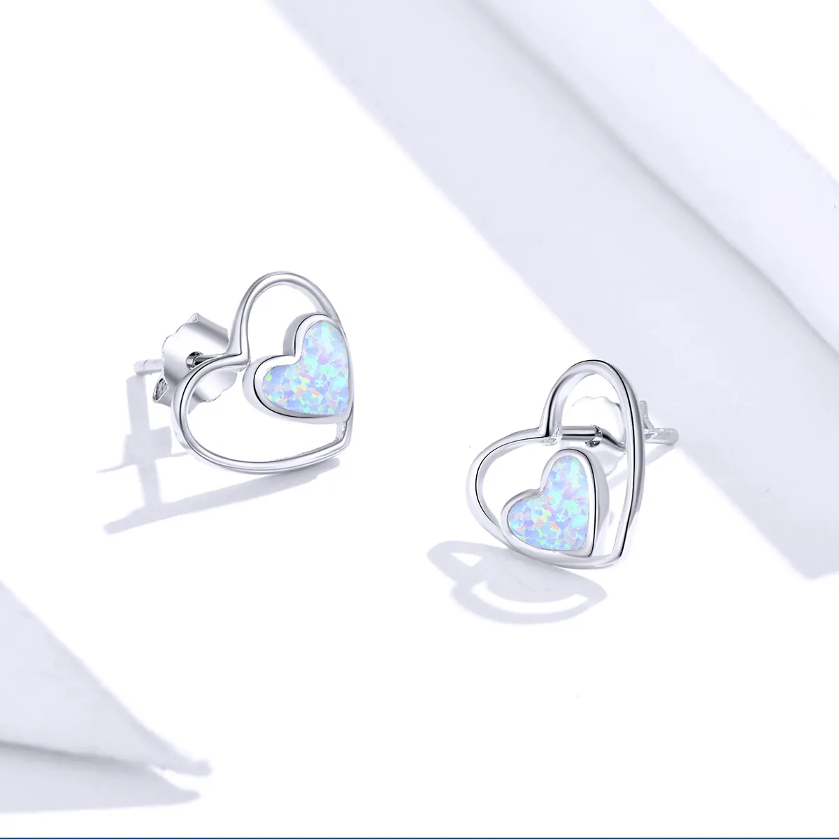 Pandora Style Heart Center Stud Earrings - SCE858