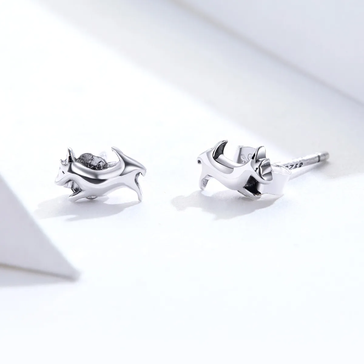 Pandora Style Puppy Stud Earrings - SCE818