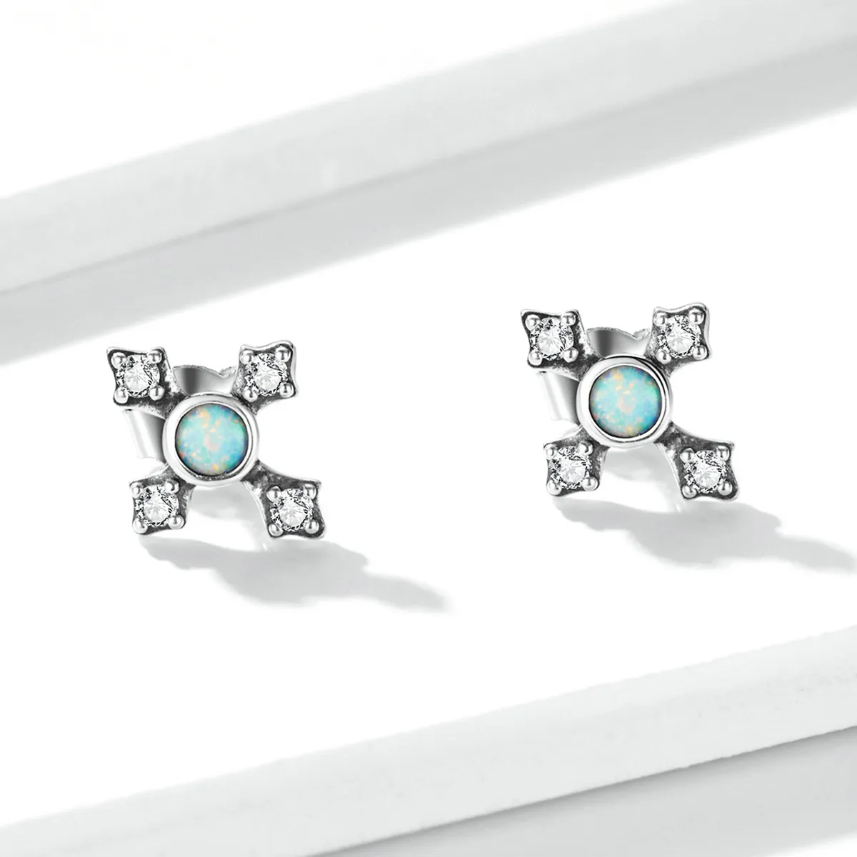 Pandora Style Vintage Cross Stud Earrings - BSE555