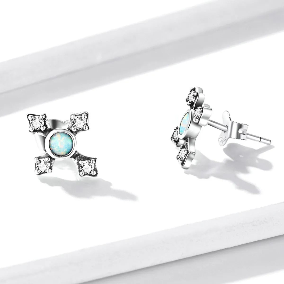Pandora Style Vintage Cross Stud Earrings - BSE555