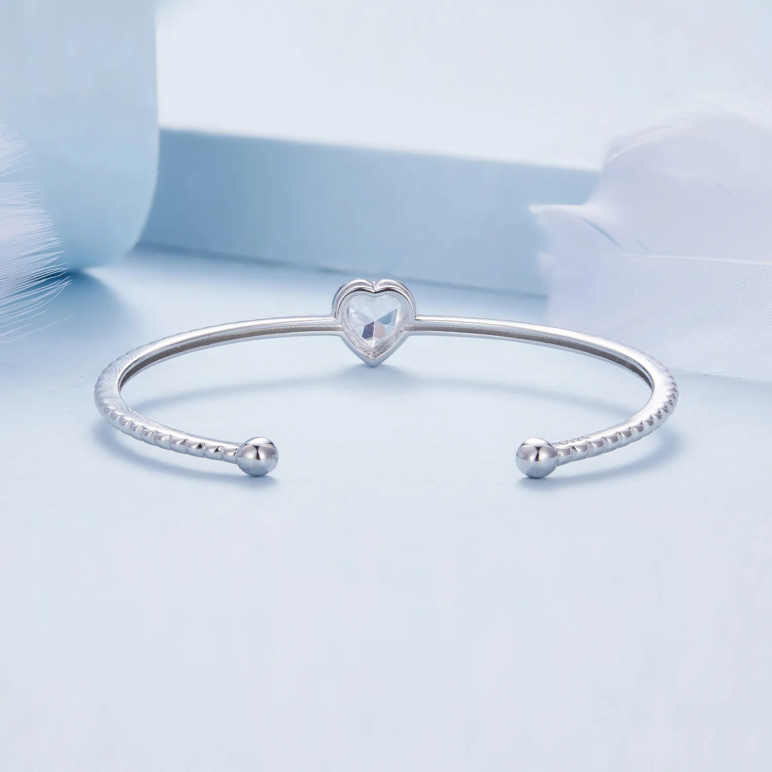 Pandora Style Heart-Shaped Open Bangle - BSB131
