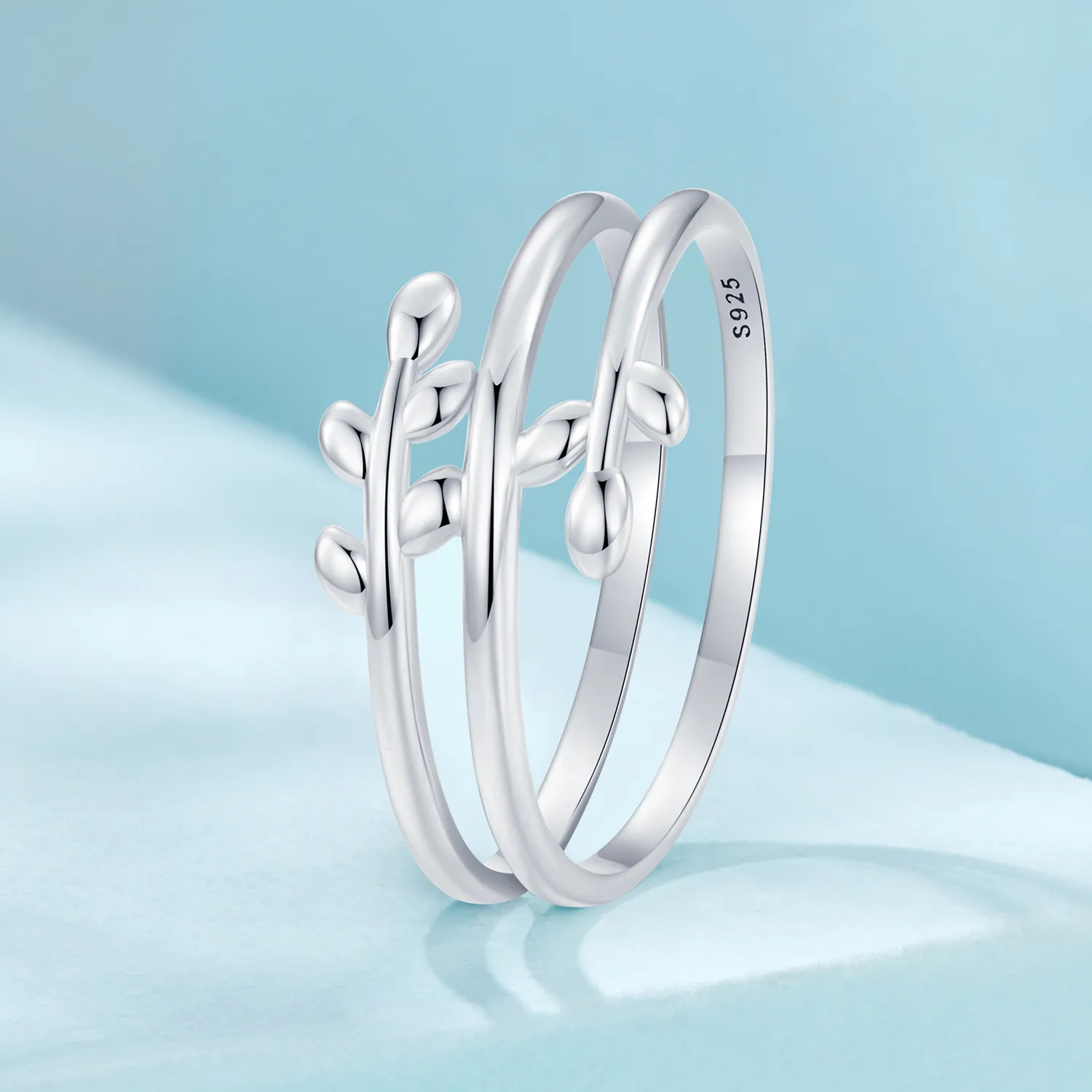 PANDORA Style Surrounded By Multiple Layers Of Leaves Ring - SCR755