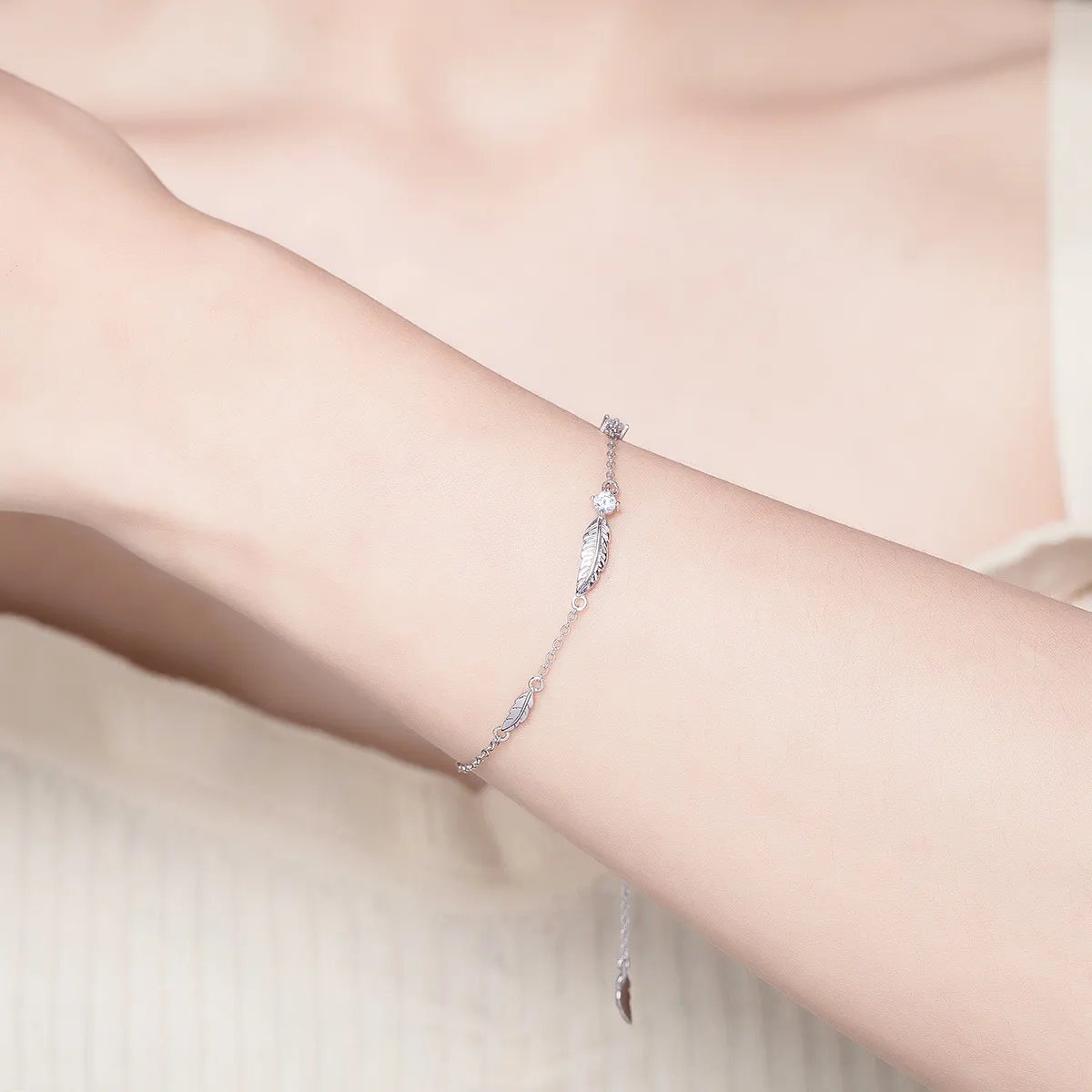Pandora Style Silver Feather Chain Slider Bracelet - SCB133