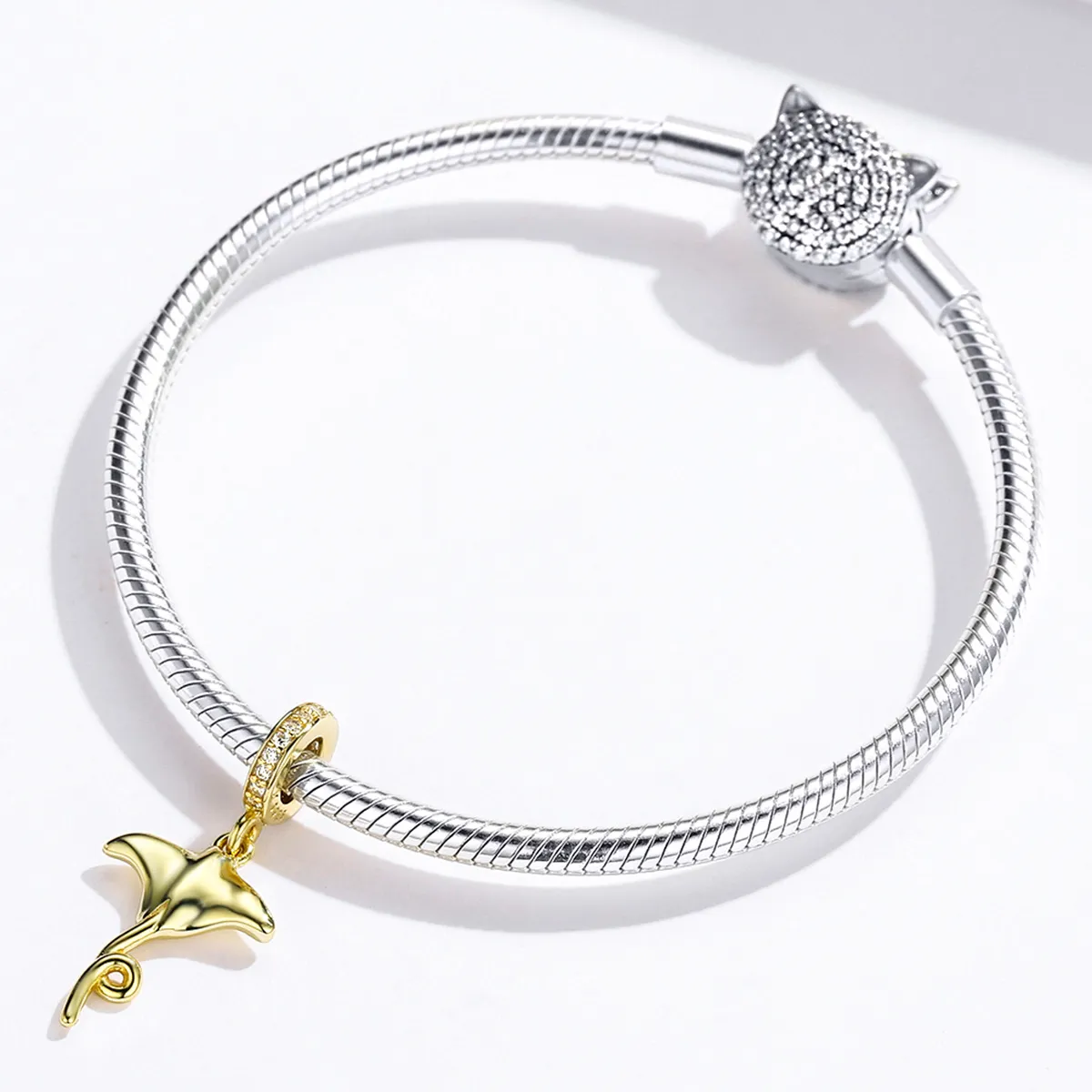 Pandora Style Gold-Plated Manta Dangle - SCC1275