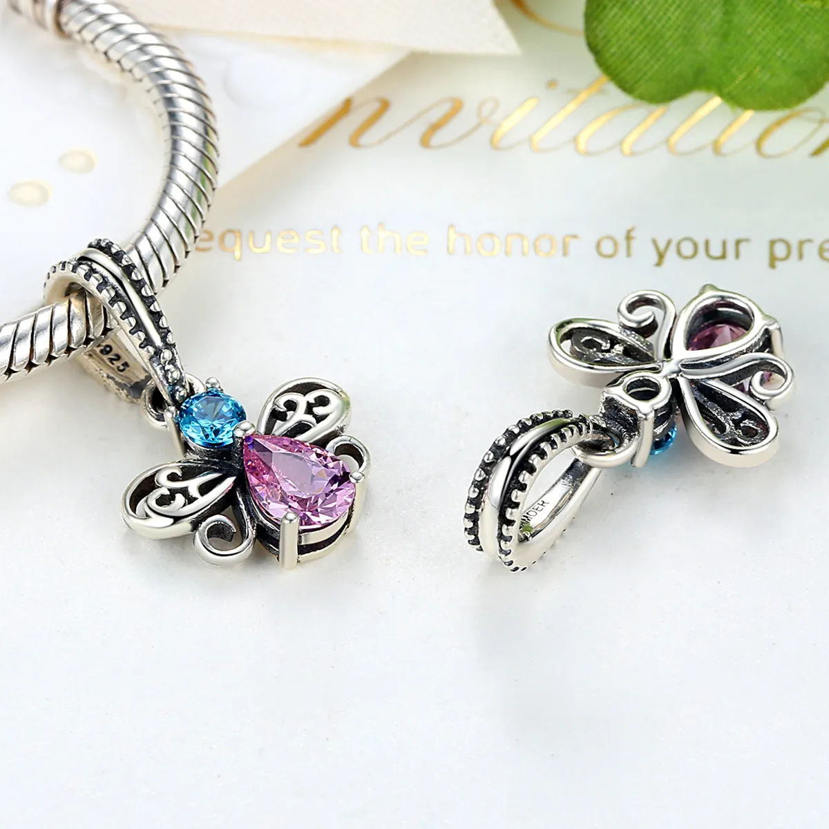 Pandora Style Silver Bee Dangle - SCC046