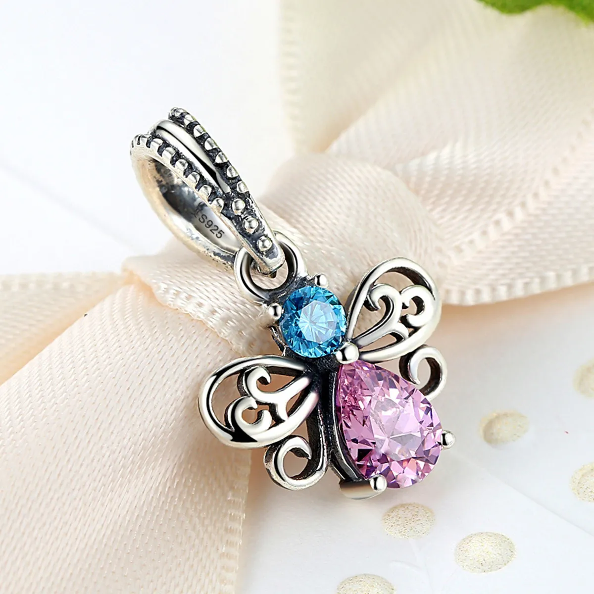 Pandora Style Silver Bee Dangle - SCC046