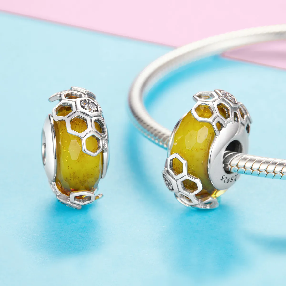 Pandora Style Silver Honeycomb Glass Murano Charm - SCC1073