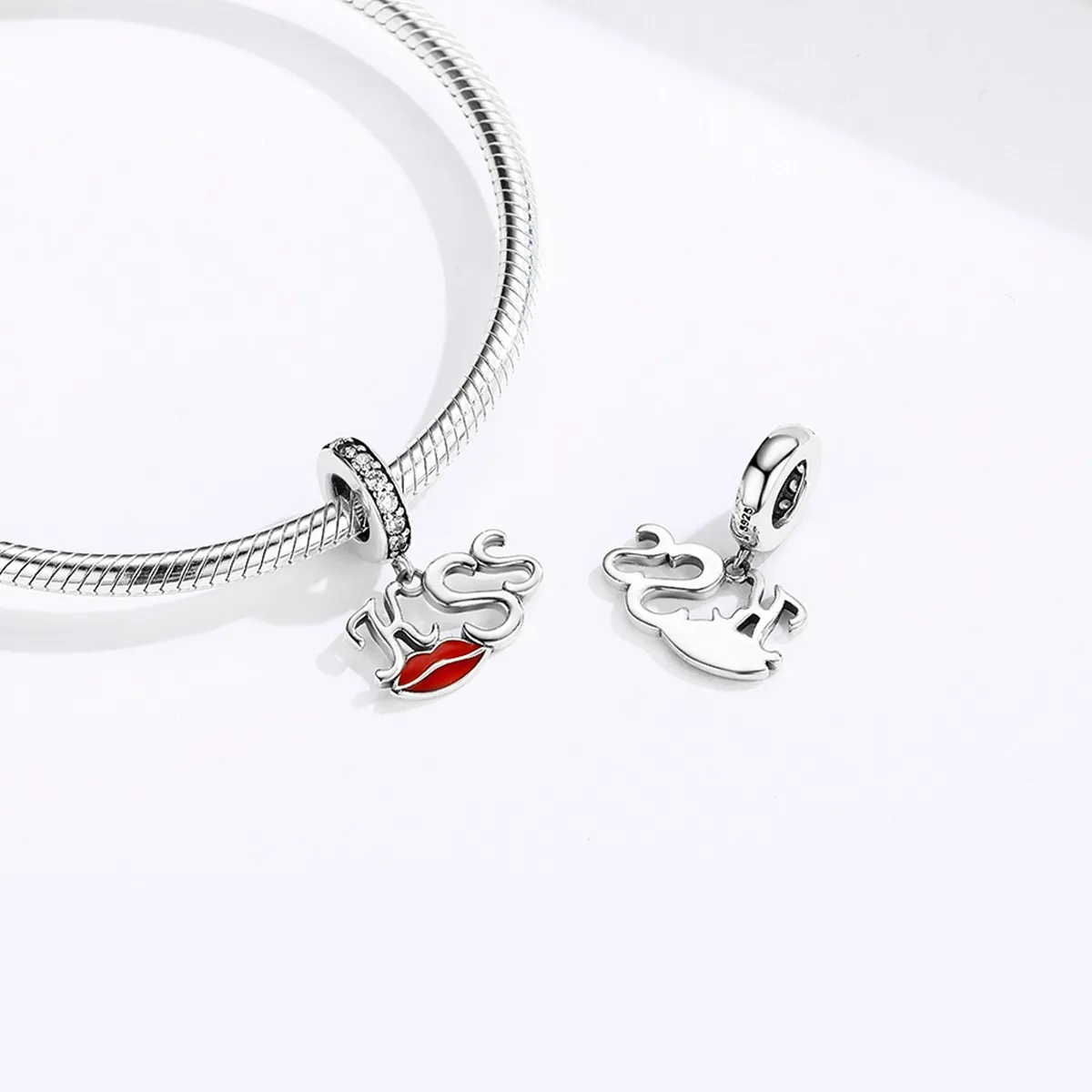 Pandora Style Silver Kiss & Lips Dangle - SCC1237