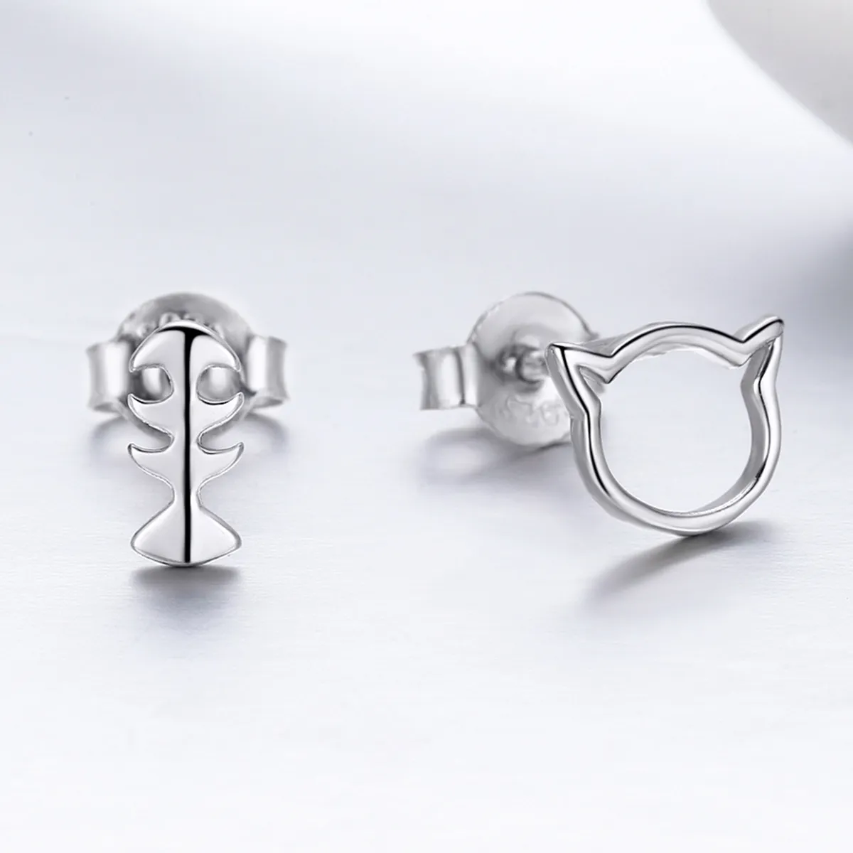 Pandora Style Silver Cat Love Stud Earrings - SCE128