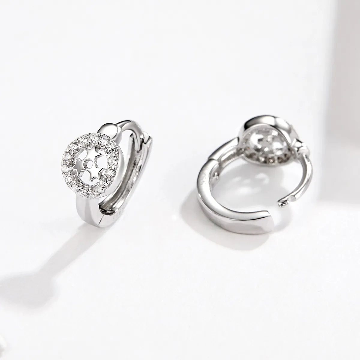 Pandora Style Silver Stars Hoop Earrings - SCE665
