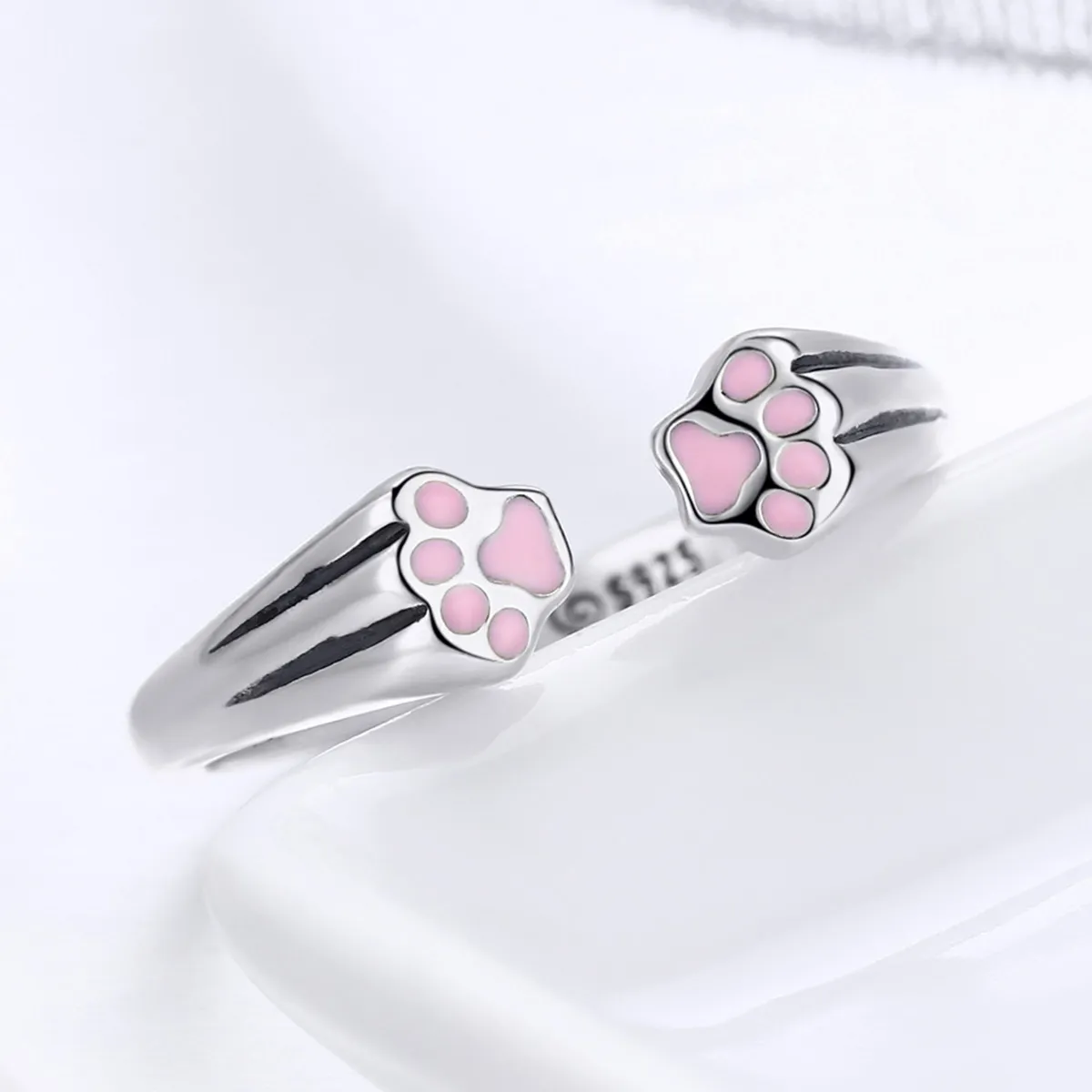 Pandora Style Silver Cat Paw Ring - SCR366