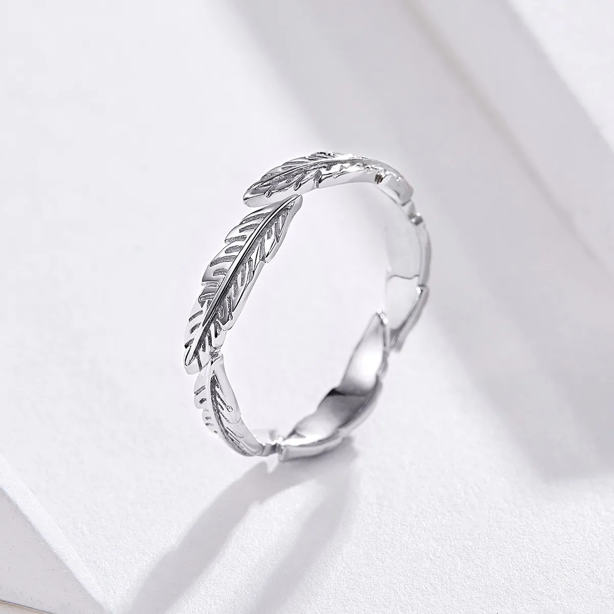 Pandora Style Silver Feather Ring - SCR517