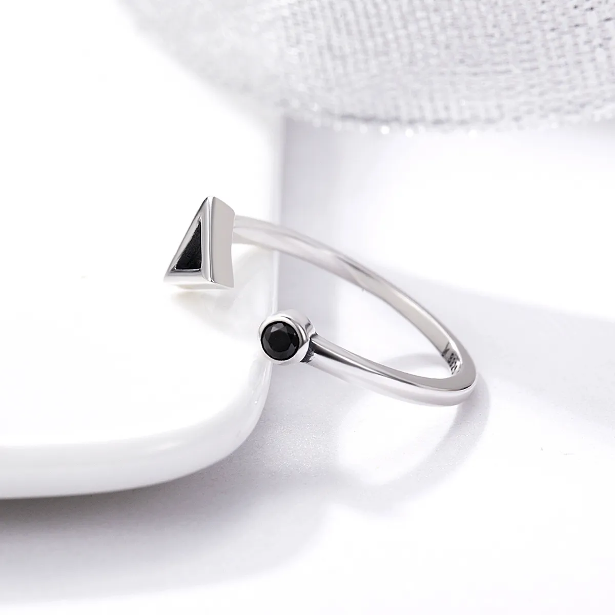 Pandora Style Silver Geometric Movement Ring - SCR144
