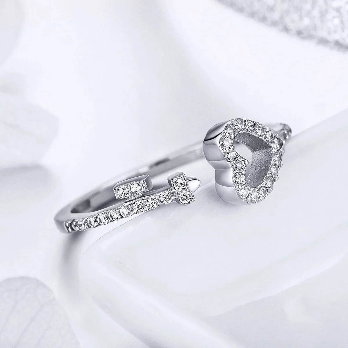 Pandora Style Silver Heartslock Ring - SCR502