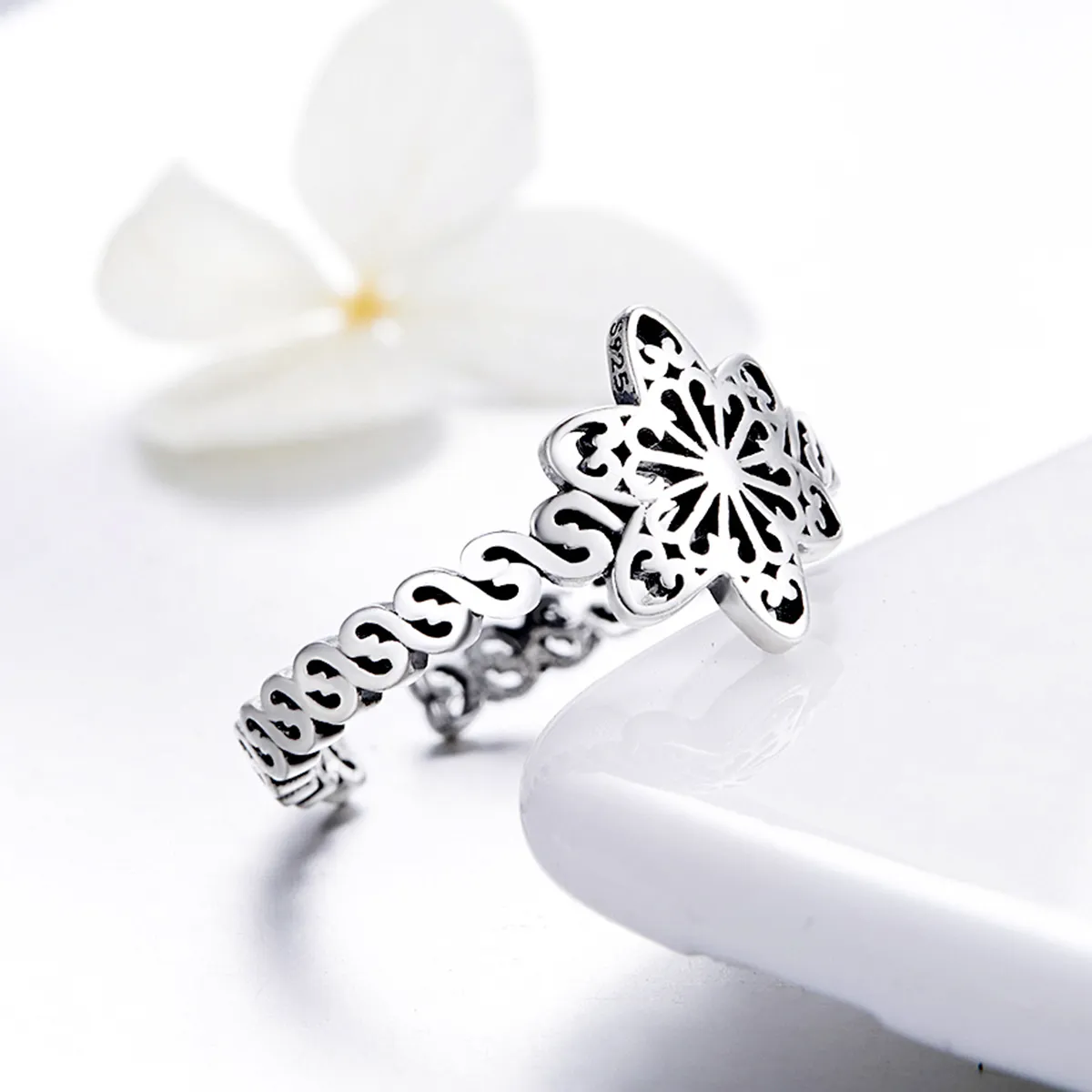 Pandora Style Silver Snowflake Ring - SCR482